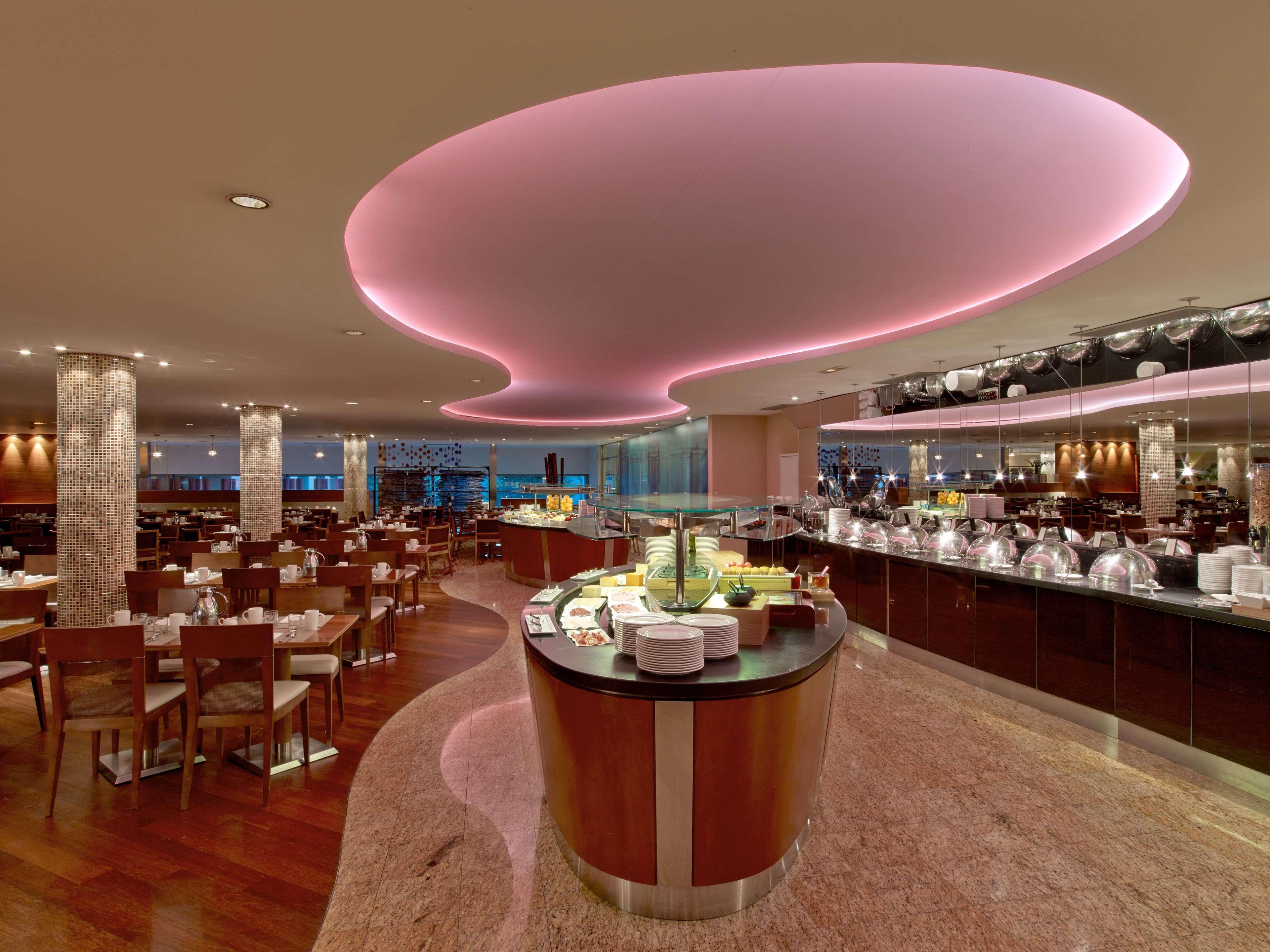 Hilton Diagonal Mar Barcelona Hotel Exterior photo