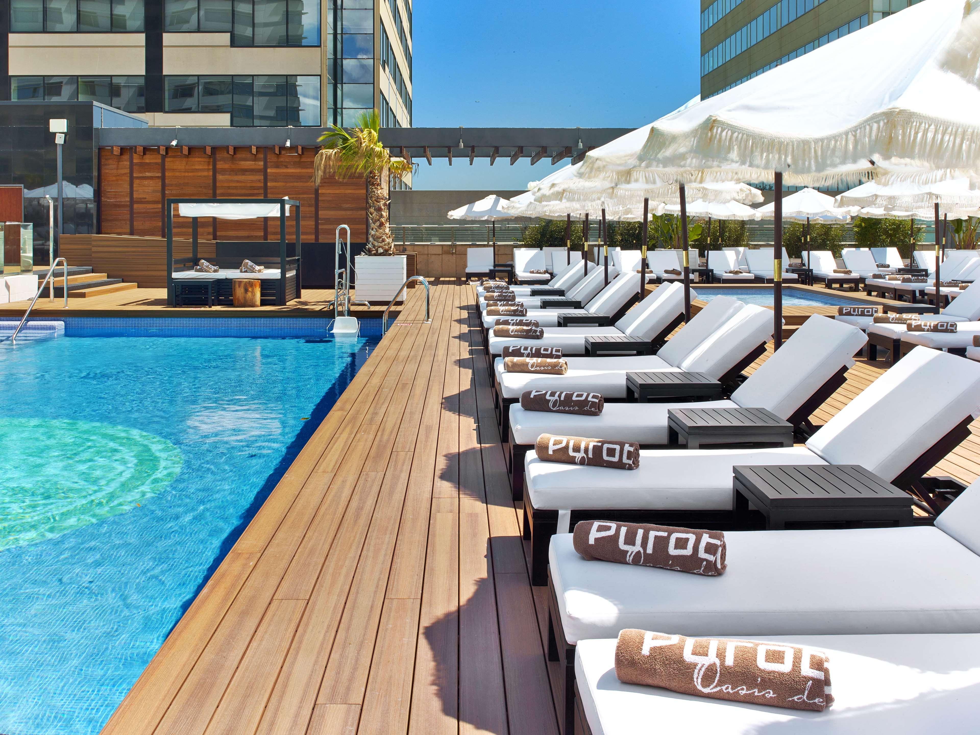 Hilton Diagonal Mar Barcelona Hotel Exterior photo