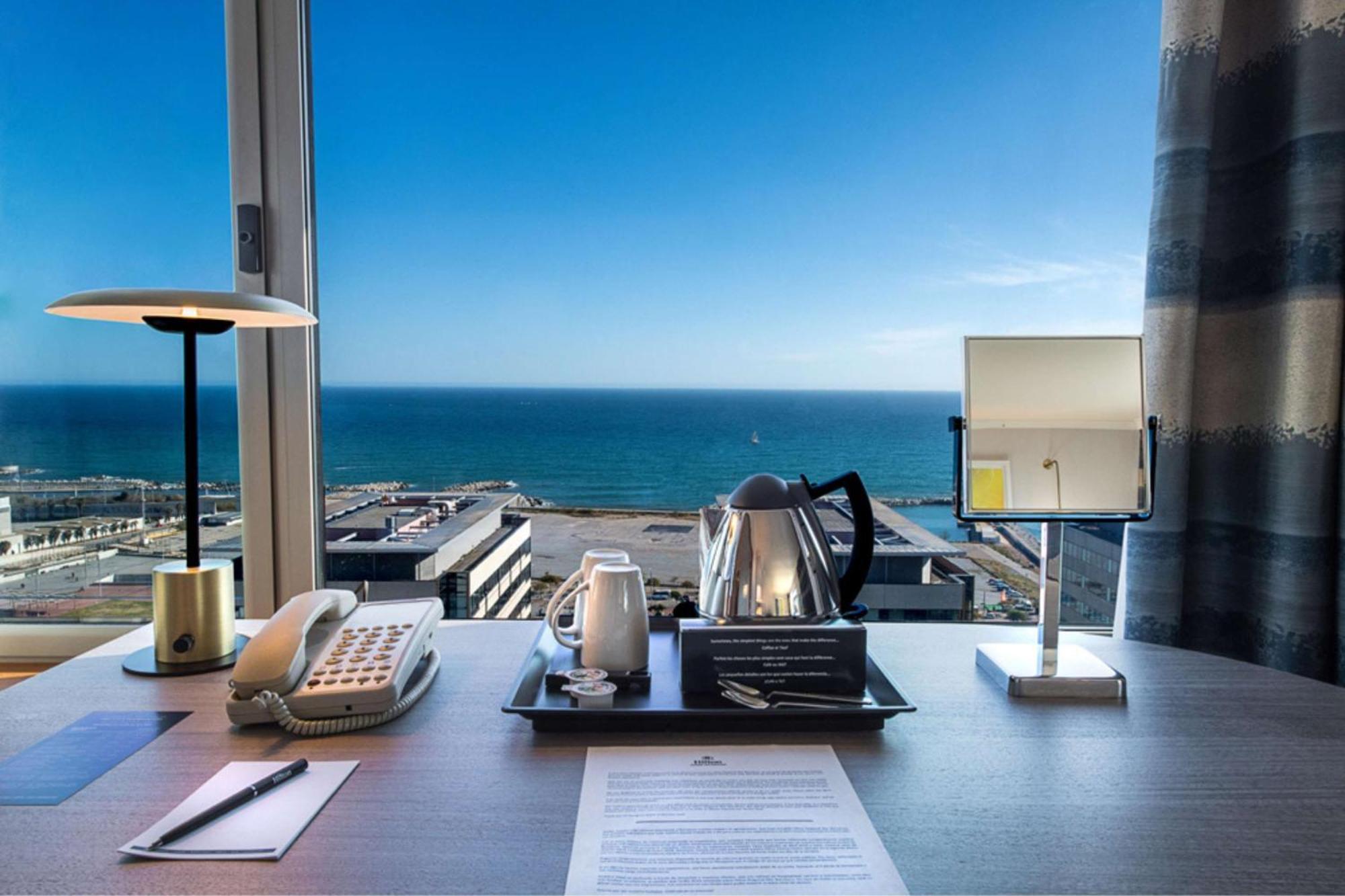 Hilton Diagonal Mar Barcelona Hotel Exterior photo