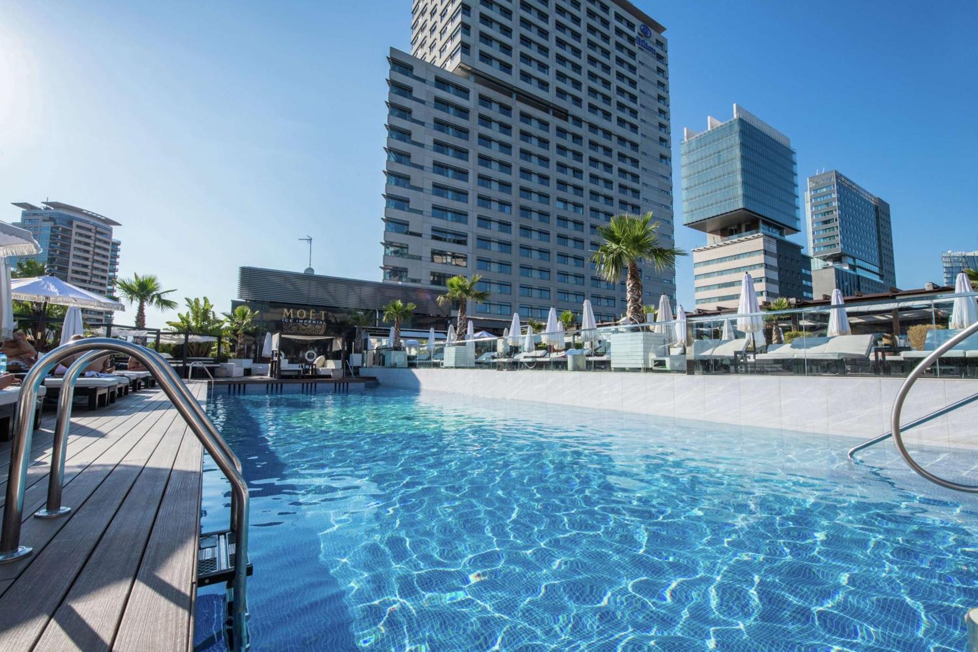 Hilton Diagonal Mar Barcelona Hotel Exterior photo